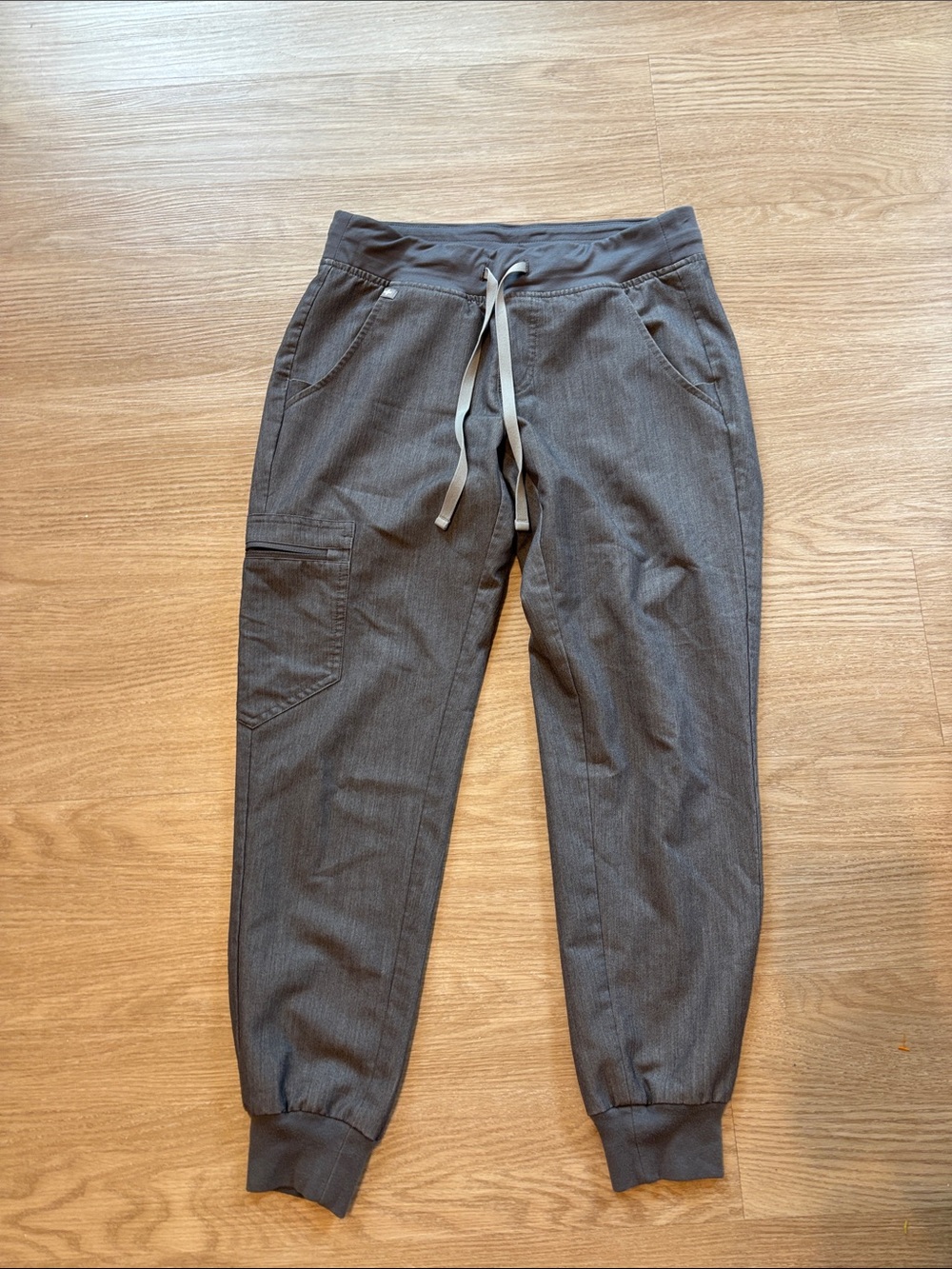 FIGS Women’s XS Petite Zamora Jogger Scrub Pant Gray PO 1669